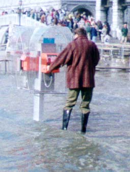 Must be an important call!